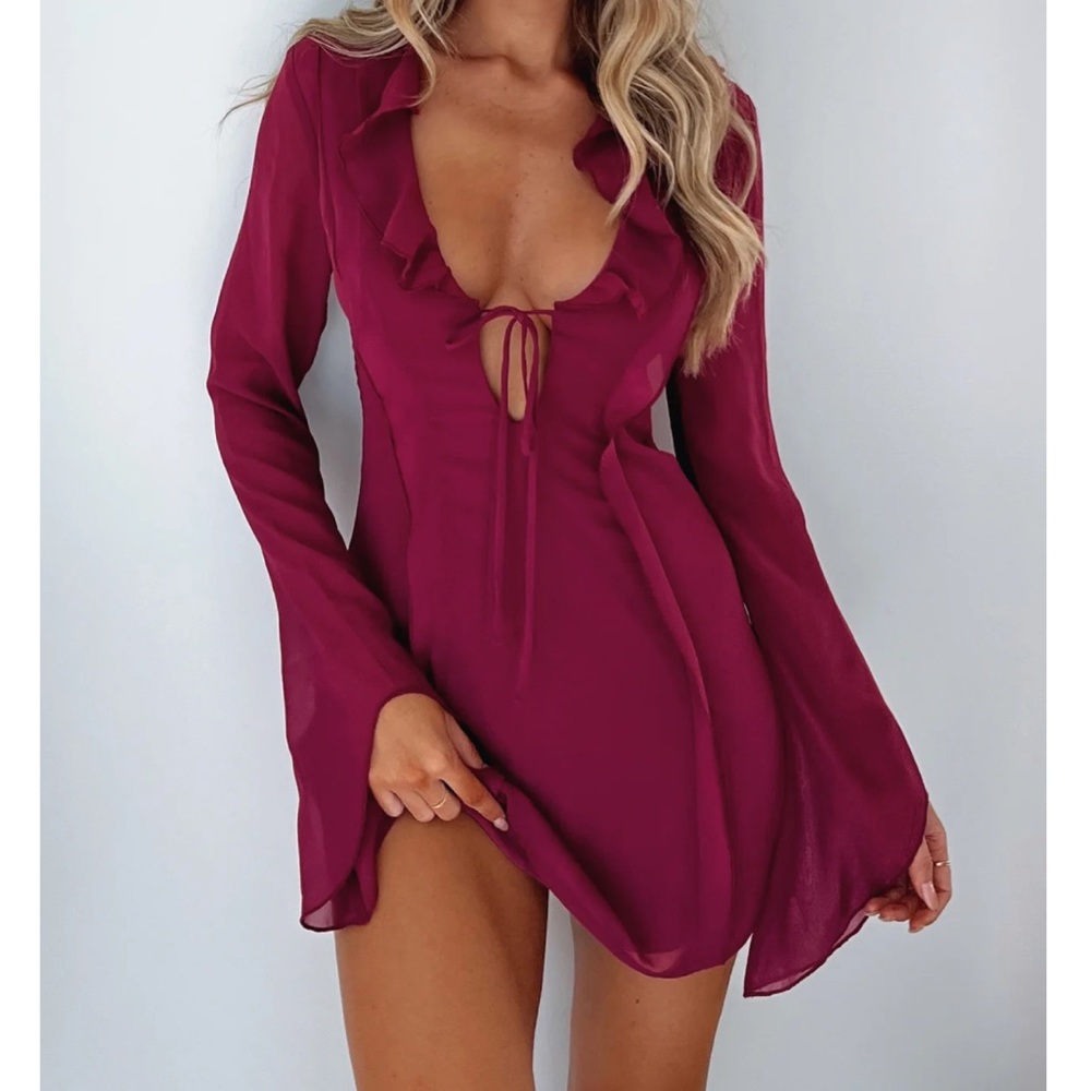 White Fox Falling to Pieces long sleeve mini in Berry